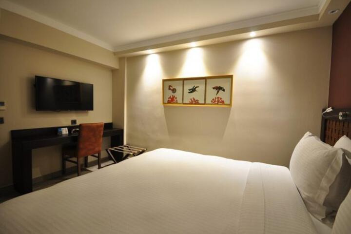 Room 10 of 54