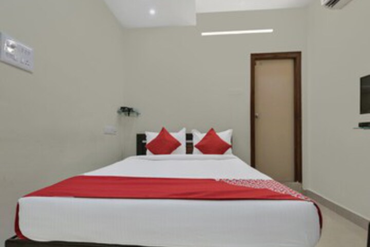 Room 21 of 24