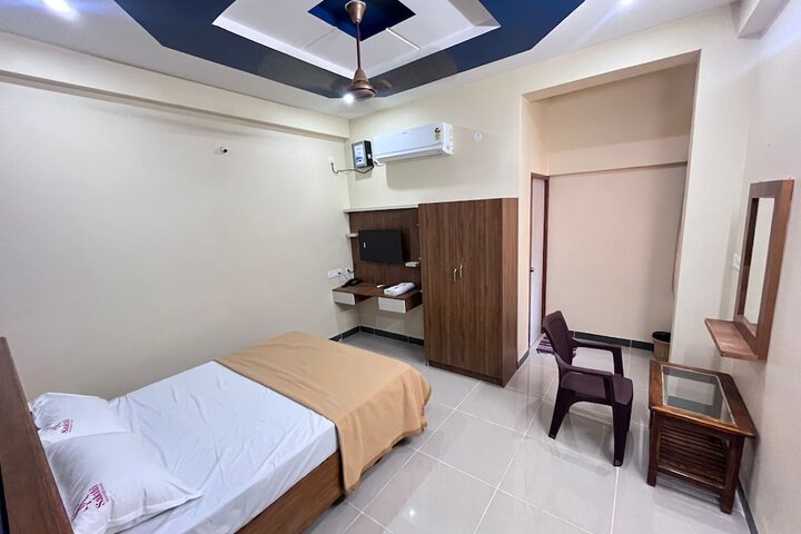 Room 13 of 39