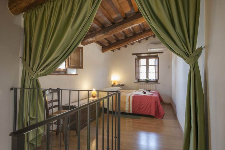 Room 25 of 97