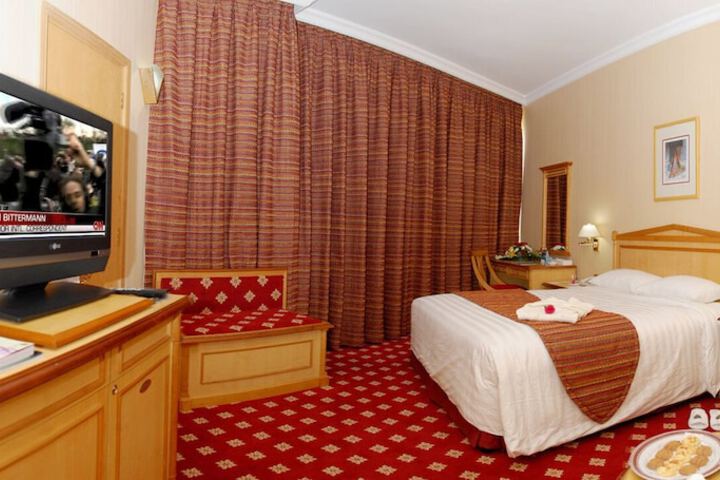 Room 17 of 43