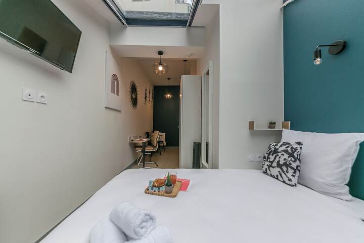 Room 43 of 111