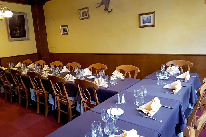 Dining 20 of 44