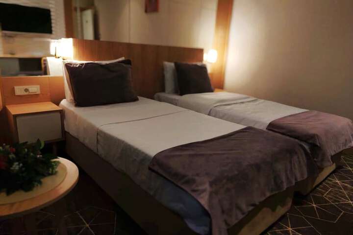 Room 29 of 64