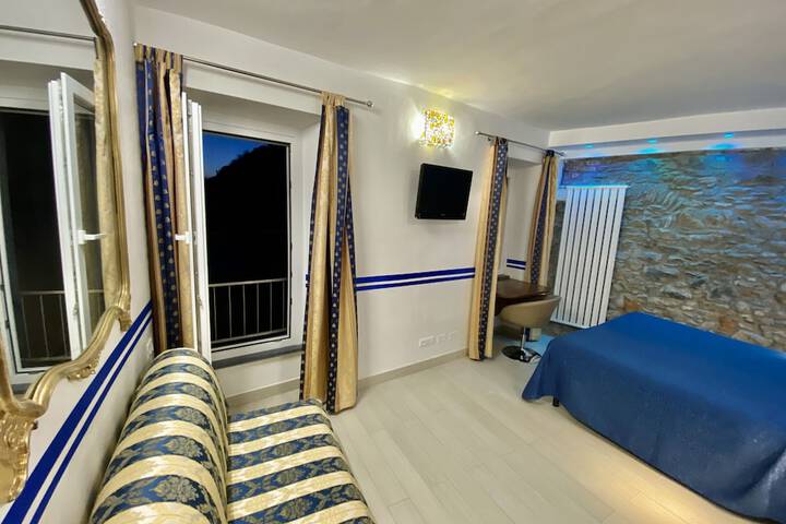 Room 84 of 190