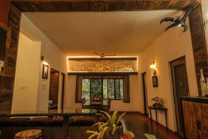Hotel Interior 113 of 143