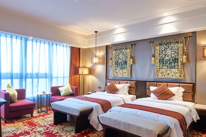 Room 14 of 39