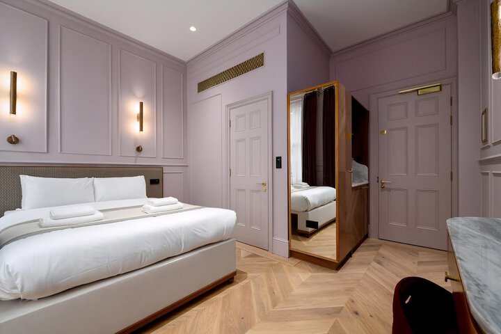 Room 22 of 280