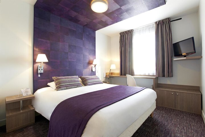 Room 12 of 29