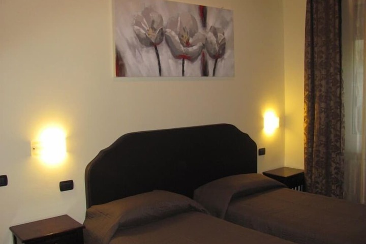 Room 16 of 47