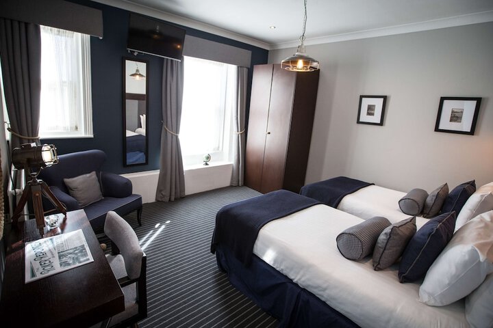 Room 45 of 92