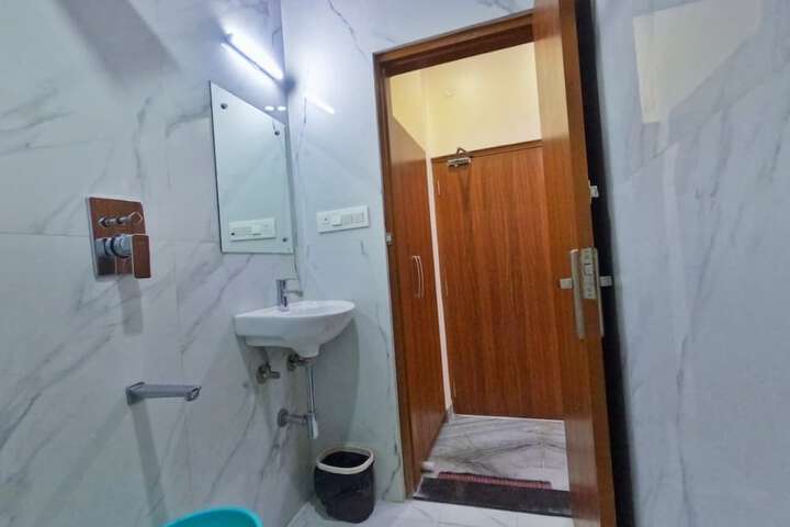 Room 38 of 48