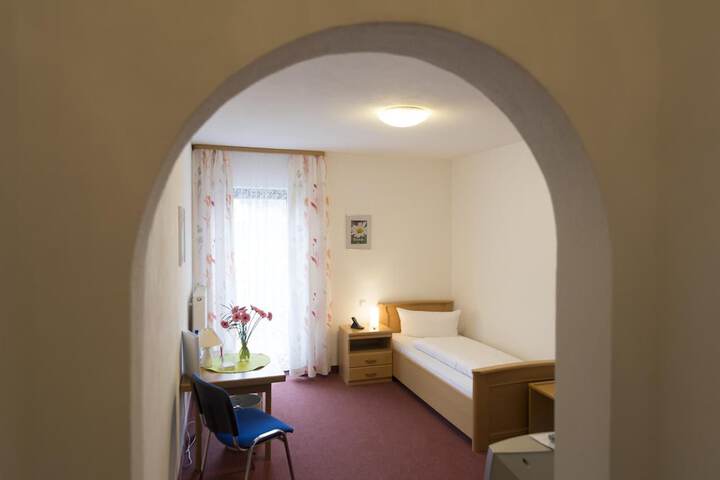 Room 9 of 51