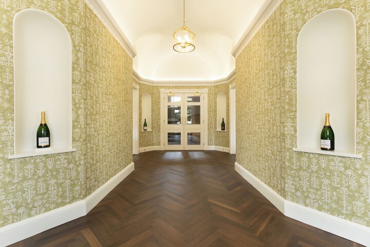 Ballroom/Hall 59 of 70