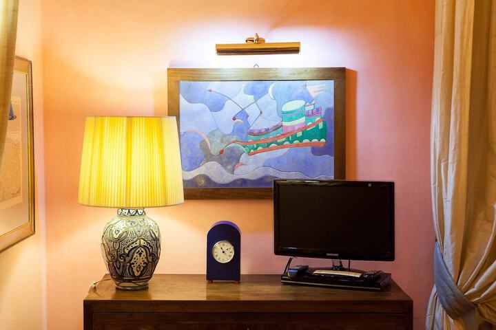Room amenity
