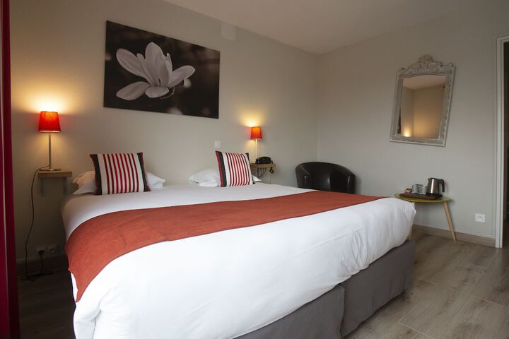 Room 17 of 35