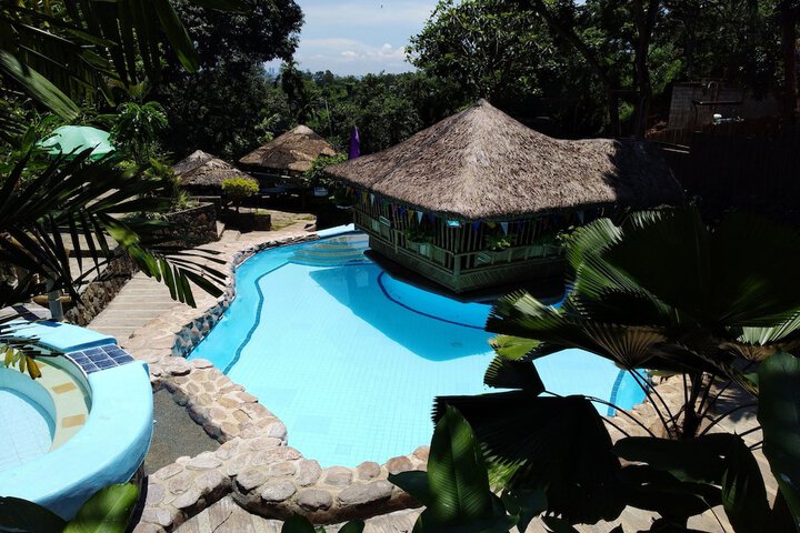 Hotel Pool