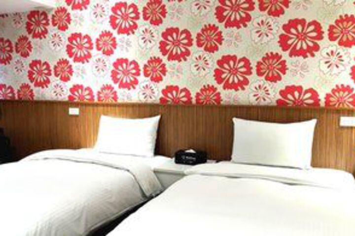 Room 9 of 22