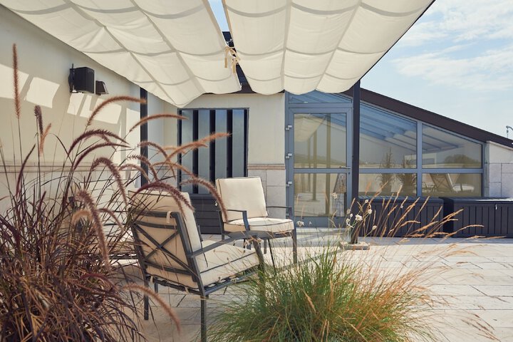 Terrace/Patio 71 of 74
