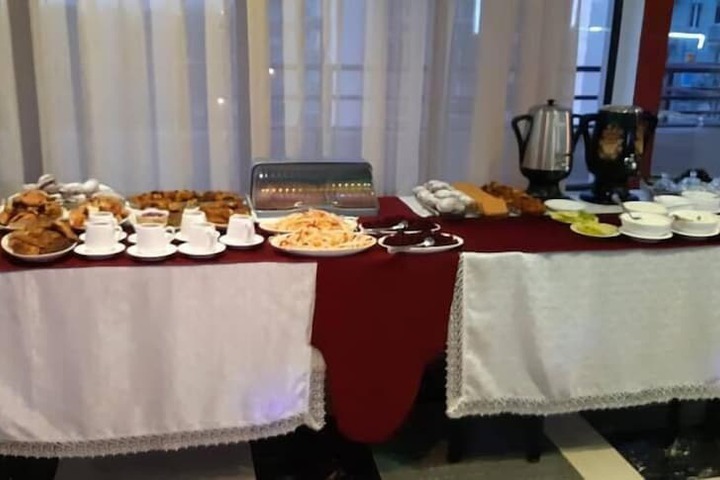 Breakfast/Coffee Service 23 of 31