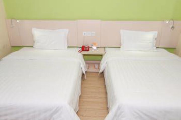 Room 2 of 8