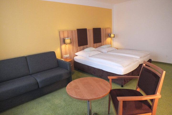Room 26 of 47