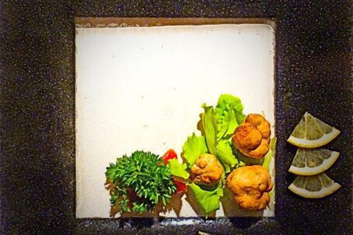 Dining 27 of 43