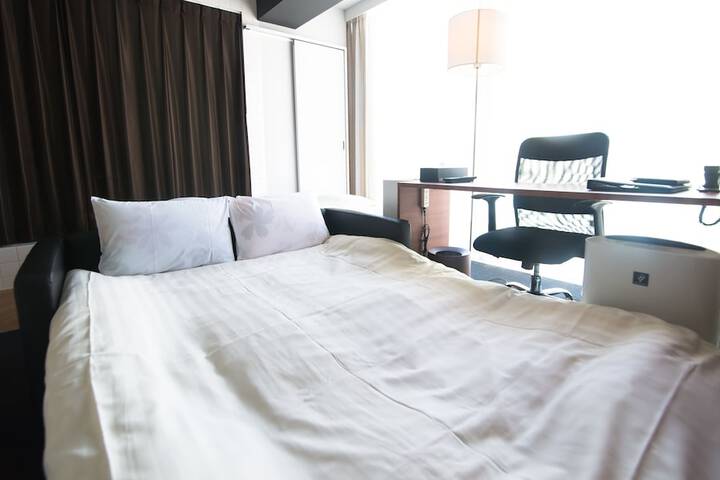 Room 28 of 59
