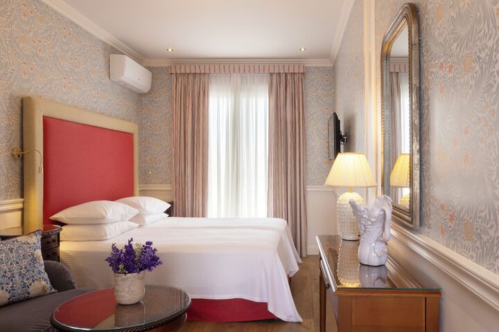 Room 47 of 96