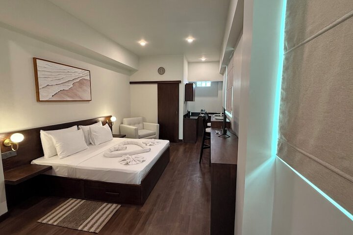 Room 7 of 10