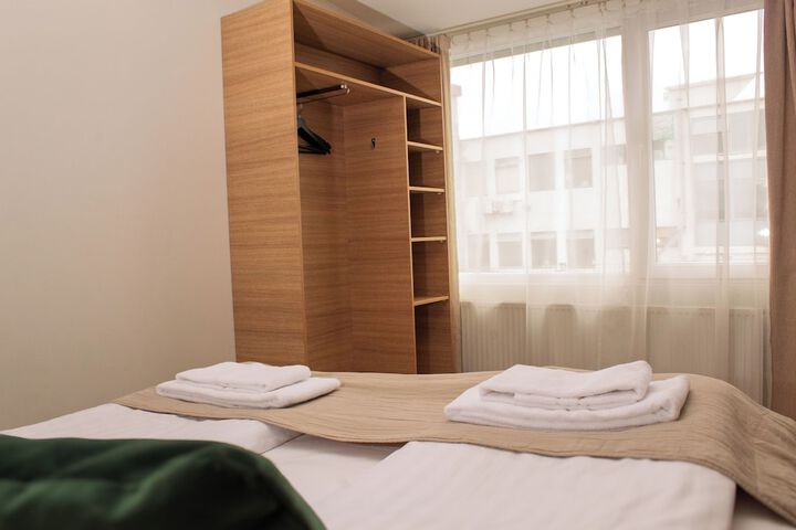 Room 49 of 131