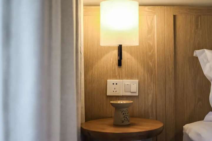 Room 48 of 143