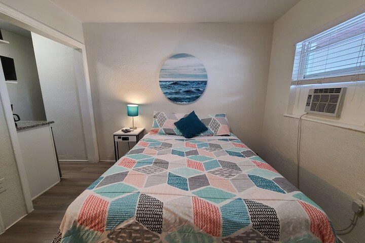 Room 70 of 166