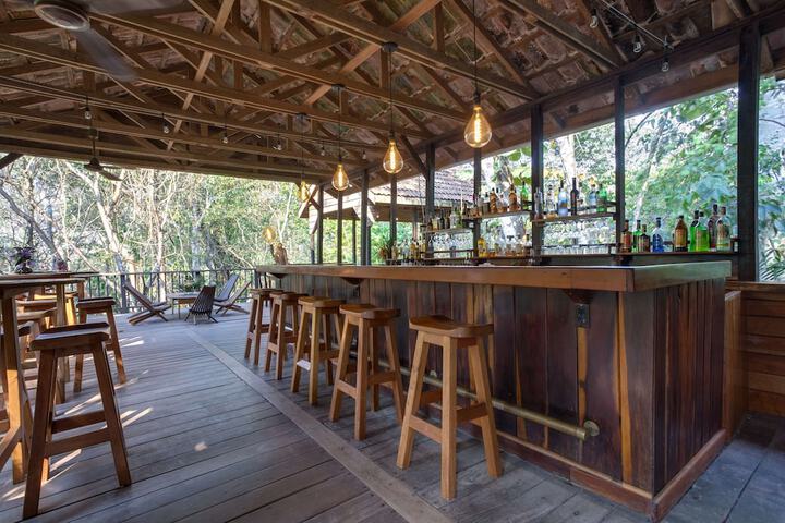 Lounge 115 of 160