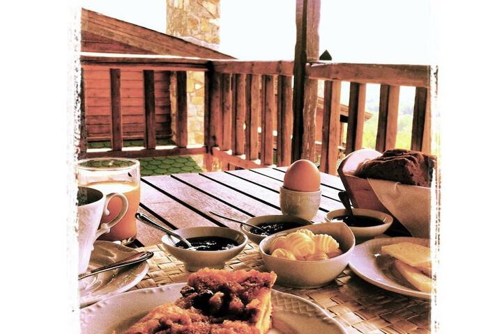 Breakfast/Coffee Service 25 of 35