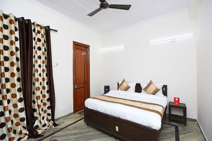 Room 6 of 21