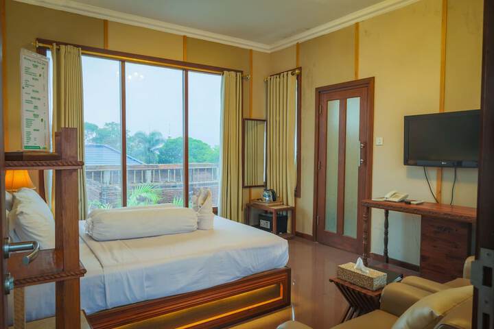 Room 4 of 66