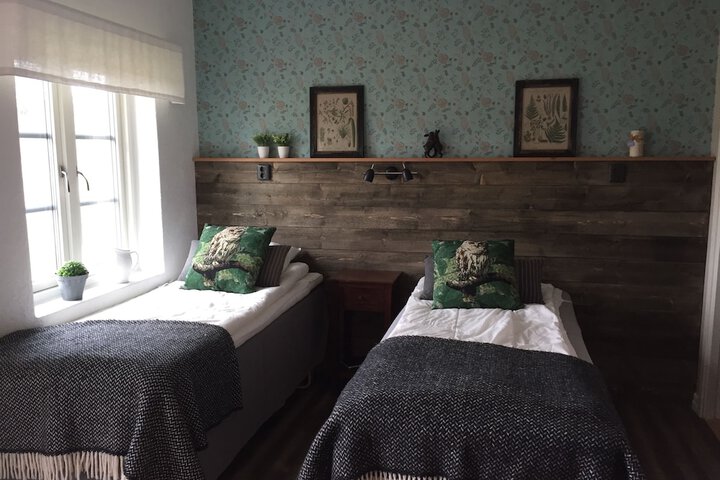 Room 4 of 46