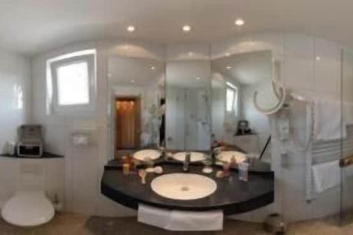 Clean Restrooms