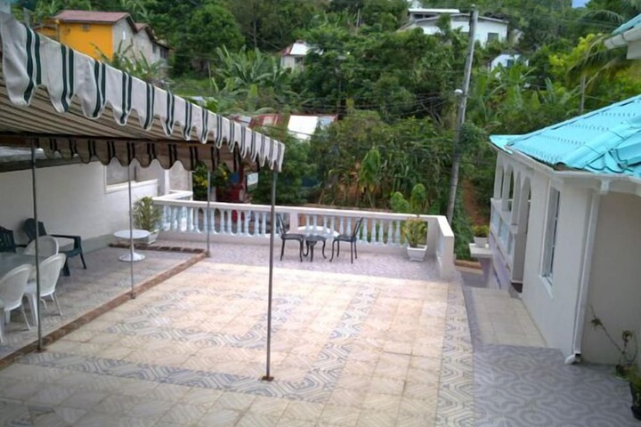 Terrace/Patio 26 of 33