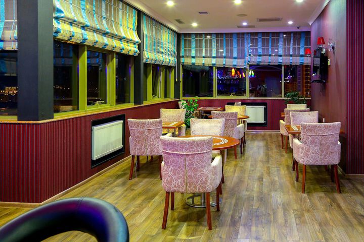 Dining Photos