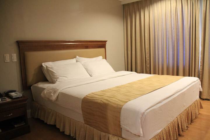 Room 6 of 65