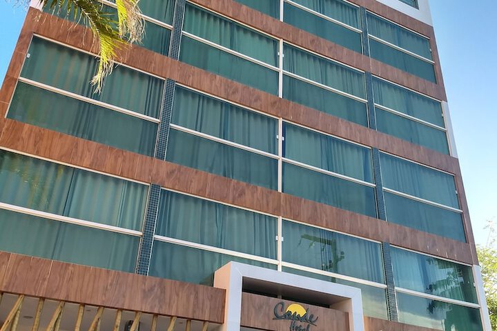 Hotel 50 of 53