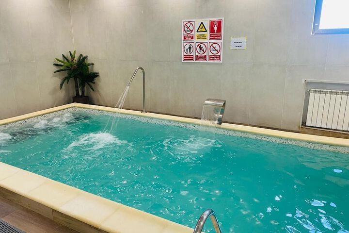 Pool 39 of 66