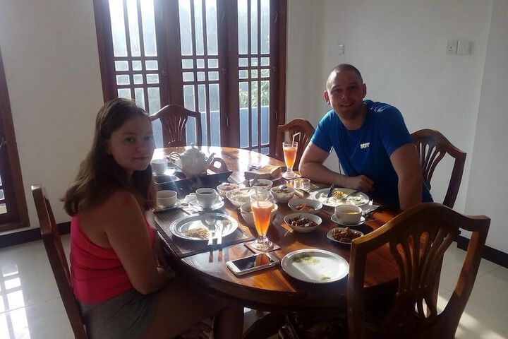 Dining 4 of 25