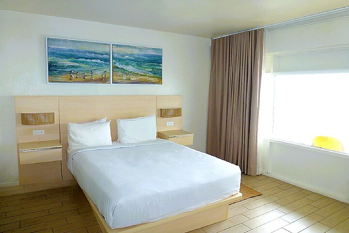 Room 13 of 31