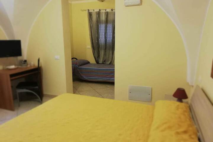Room 11 of 11