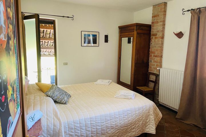 Room 3 of 40