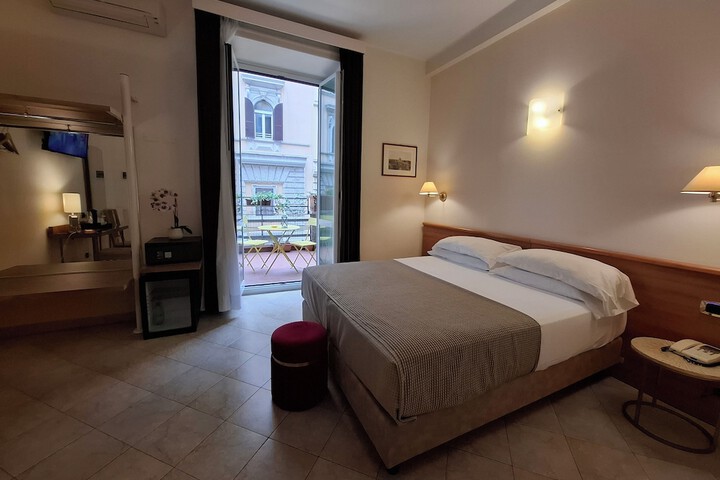 Room 34 of 64