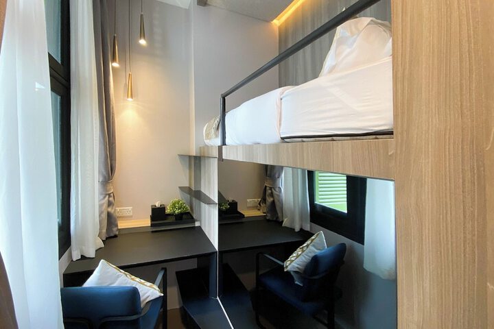Room 33 of 66